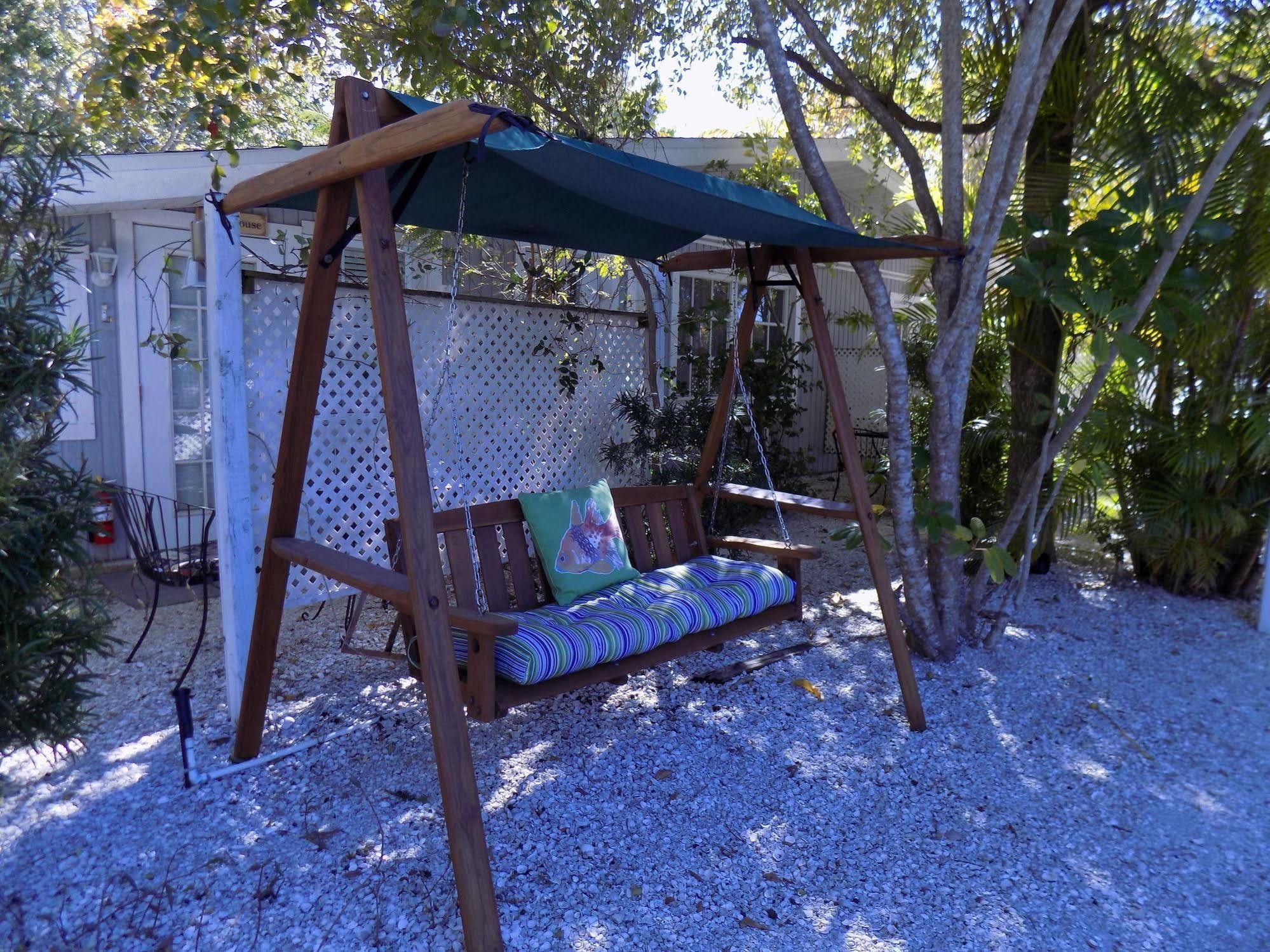 Inn Tarpon Tale